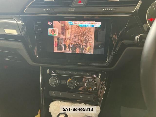 VolksWagen GOLF TOURAN 2018-11 8686924-26