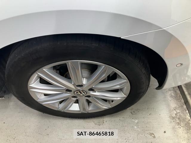 VolksWagen GOLF TOURAN 2018-11 8686924-8