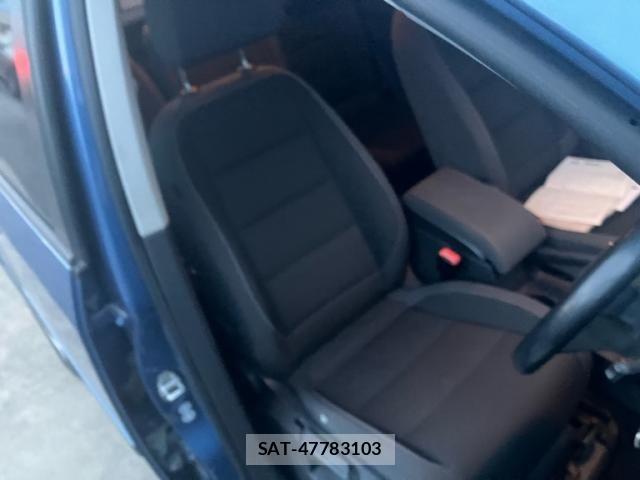 VolksWagen GOLF TOURAN 2014-01 8746854-12