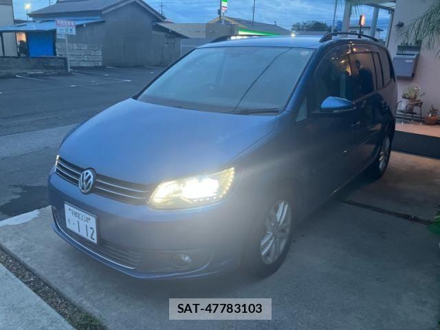 VolksWagen GOLF TOURAN 2014-01 8746854-1