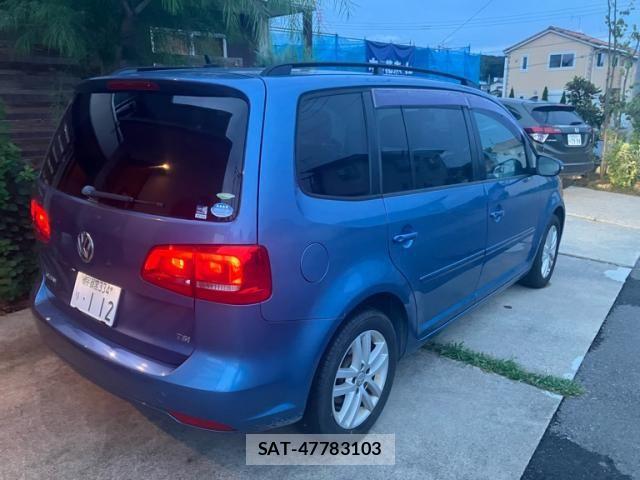 VolksWagen GOLF TOURAN 2014-01 8746854-3