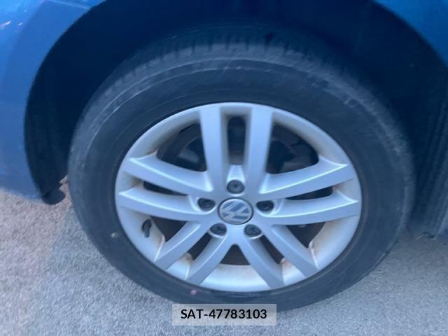 VolksWagen GOLF TOURAN 2014-01 8746854-6
