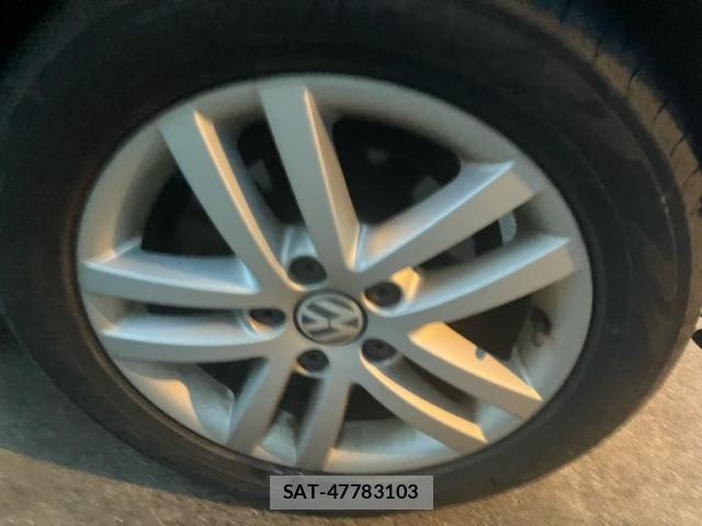 VolksWagen GOLF TOURAN 2014-01 8746854-7