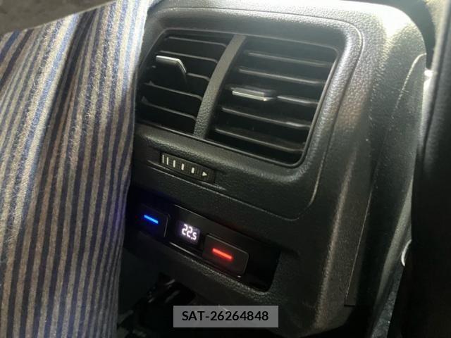 VolksWagen GOLF TOURAN 2020-07 8746852-10