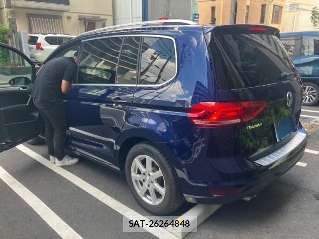 VolksWagen GOLF TOURAN 2020-07 8746852-3