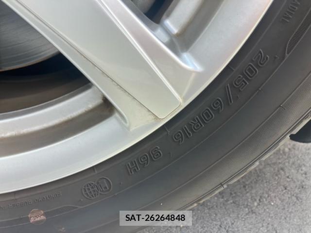 VolksWagen GOLF TOURAN 2020-07 8746852-6