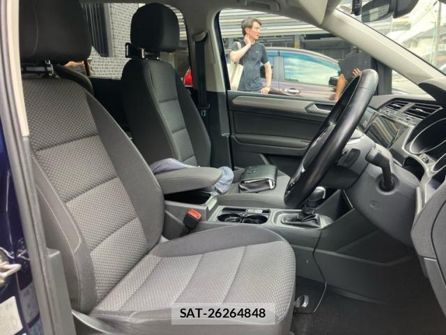 VolksWagen GOLF TOURAN 2020-07 8746852-7