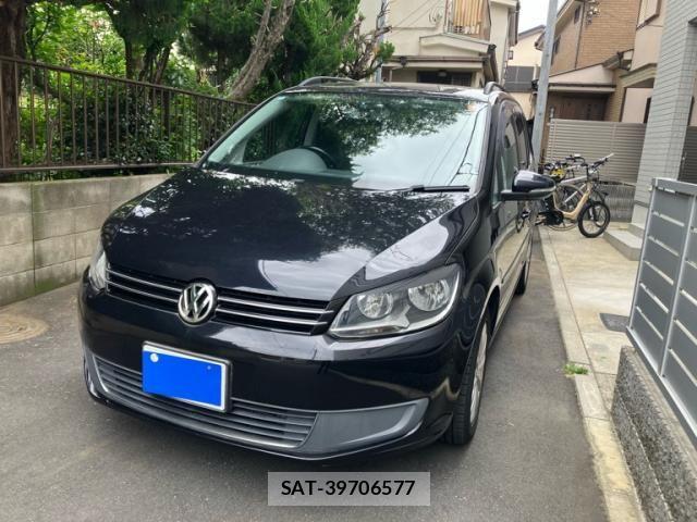 VolksWagen GOLF TOURAN 2014-03 8746853-0