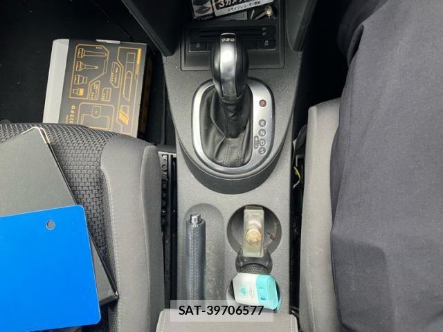 VolksWagen GOLF TOURAN 2014-03 8746853-18