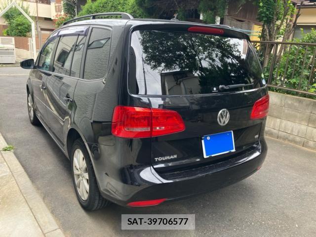 VolksWagen GOLF TOURAN 2014-03 8746853-4