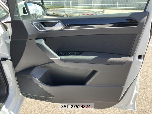 VolksWagen GOLF TOURAN 2021-09 8746851-16