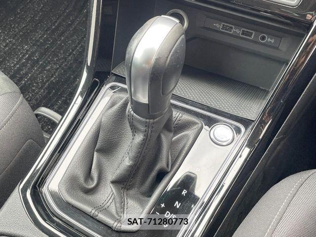 VolksWagen GOLF TOURAN 2021-01 8782622-11