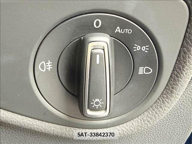 VolksWagen GOLF TOURAN 2017-03 8797929-14