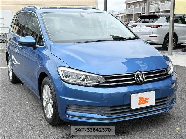 VolksWagen GOLF TOURAN 2017-03 8797929-4