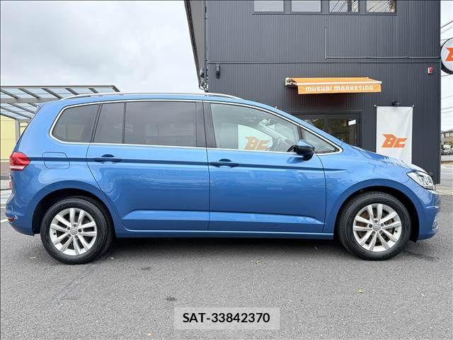 VolksWagen GOLF TOURAN 2017-03 8797929-6