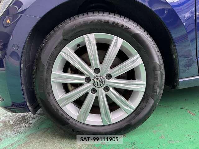 VolksWagen GOLF TOURAN 2019-05 8832499-5