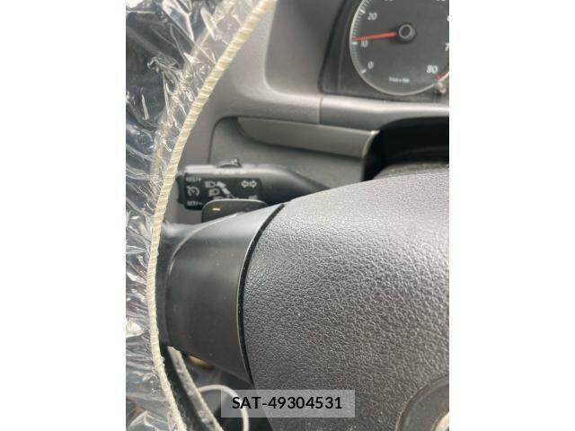VolksWagen GOLF TOURAN 2009-11 8882975-18
