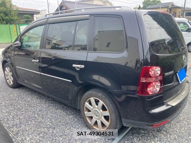 VolksWagen GOLF TOURAN 2009-11 8882975-6