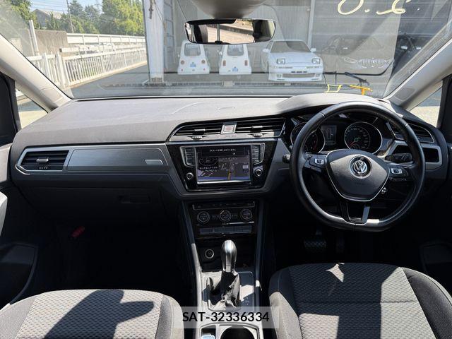 VolksWagen GOLF TOURAN 2016-02 8882972-10