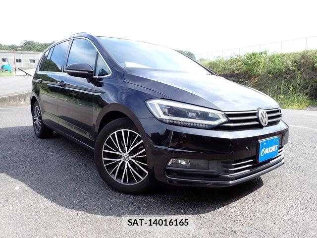 VolksWagen GOLF TOURAN 2017-10 8882973-0