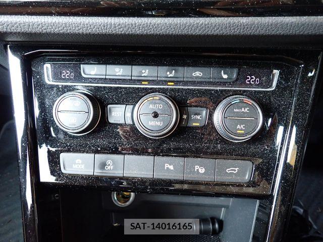 VolksWagen GOLF TOURAN 2017-10 8882973-15