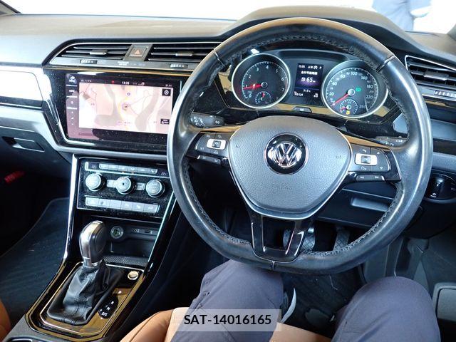 VolksWagen GOLF TOURAN 2017-10 8882973-16