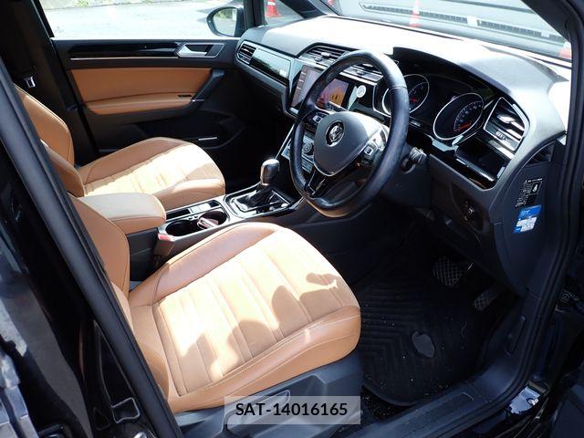 VolksWagen GOLF TOURAN 2017-10 8882973-1