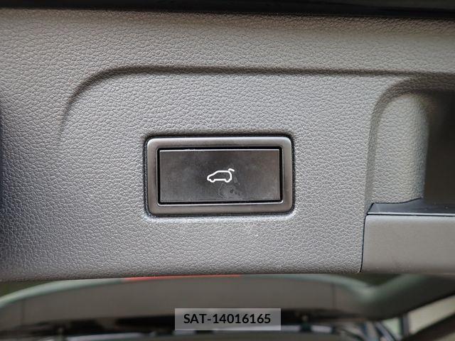 VolksWagen GOLF TOURAN 2017-10 8882973-25