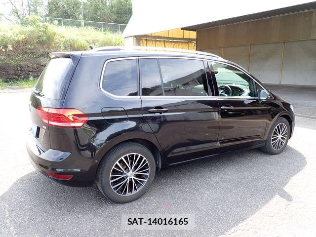 VolksWagen GOLF TOURAN 2017-10 8882973-6