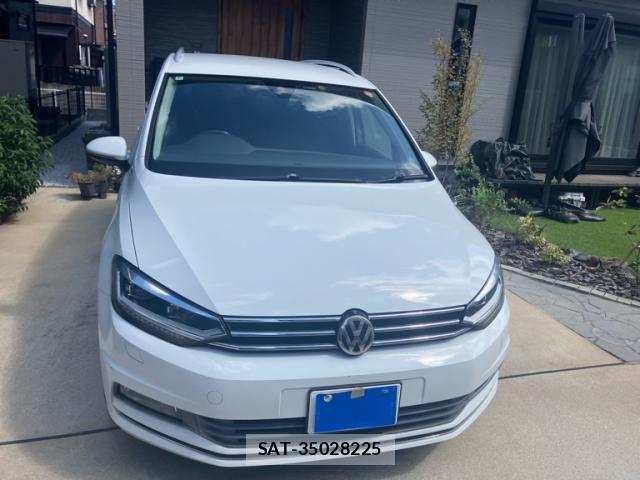 VolksWagen GOLF TOURAN 2016-03 8884614-0