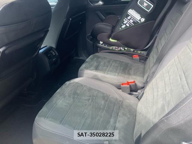 VolksWagen GOLF TOURAN 2016-03 8884614-9