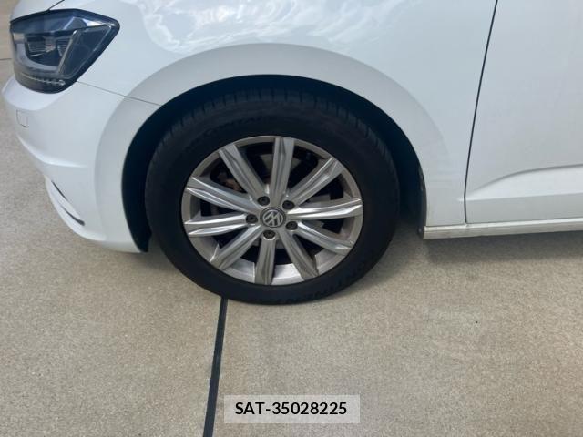 VolksWagen GOLF TOURAN 2016-03 8884614-4
