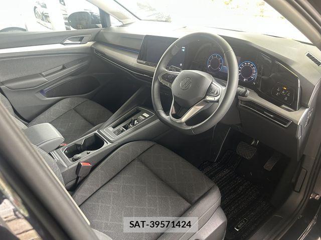 VolksWagen GOLF VARIANT 2024-02 890388-9