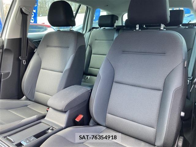 VolksWagen GOLF VARIANT 2019-12 1000172-15