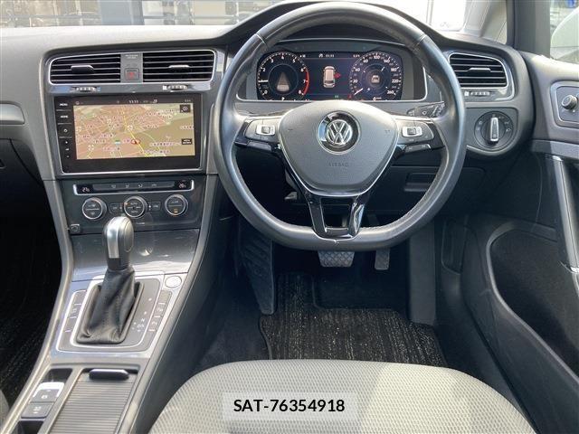 VolksWagen GOLF VARIANT 2019-12 1000172-16