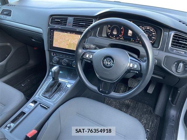VolksWagen GOLF VARIANT 2019-12 1000172-24