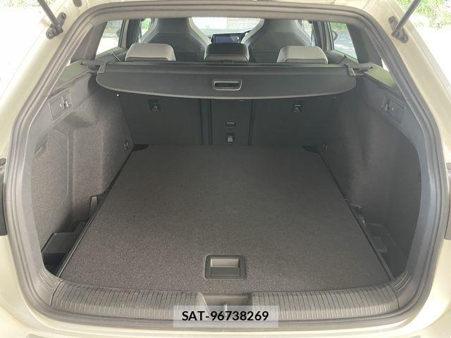 VolksWagen GOLF VARIANT 2023-07 1191695-23