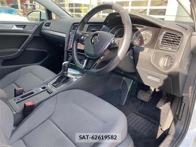 VolksWagen GOLF VARIANT 2017-12 2680876-11