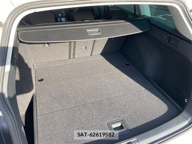 VolksWagen GOLF VARIANT 2017-12 2680876-14