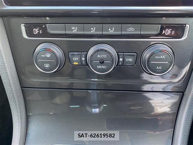 VolksWagen GOLF VARIANT 2017-12 2680876-19
