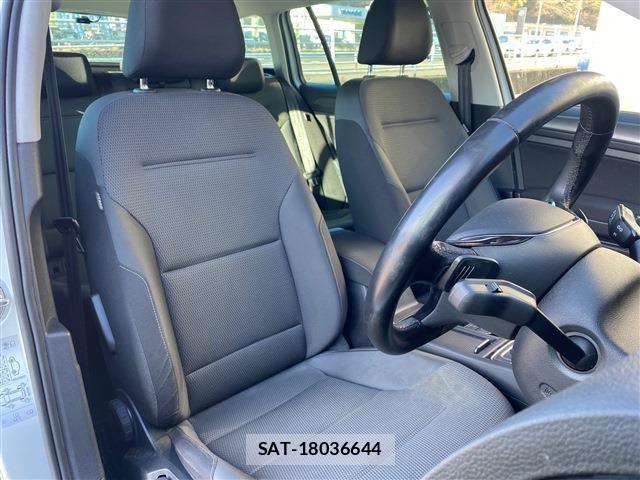 VolksWagen GOLF VARIANT 2019-03 4333320-12