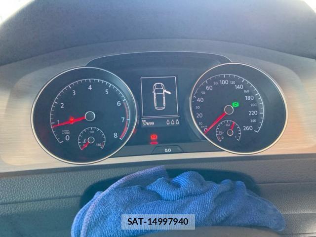 VolksWagen GOLF VARIANT 2015-08 4994430-14
