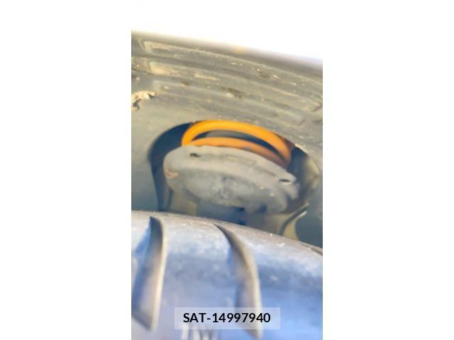 VolksWagen GOLF VARIANT 2015-08 4994430-23