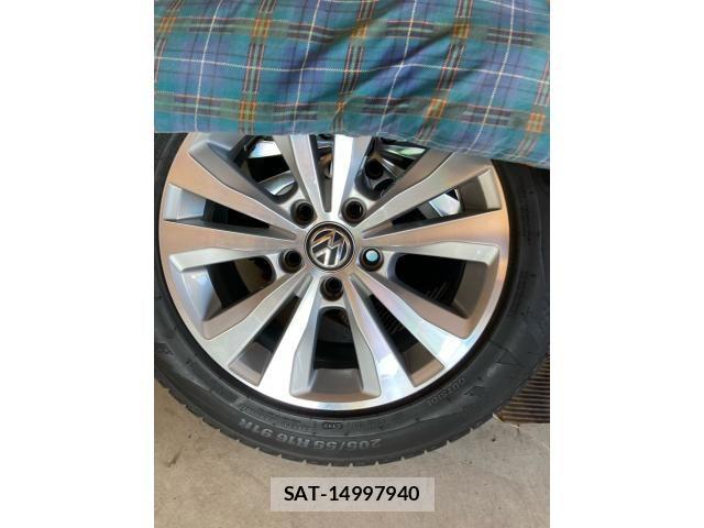 VolksWagen GOLF VARIANT 2015-08 4994430-5