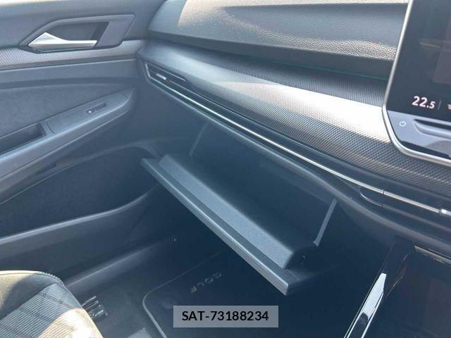 VolksWagen GOLF VARIANT 2025-01 5882796-17