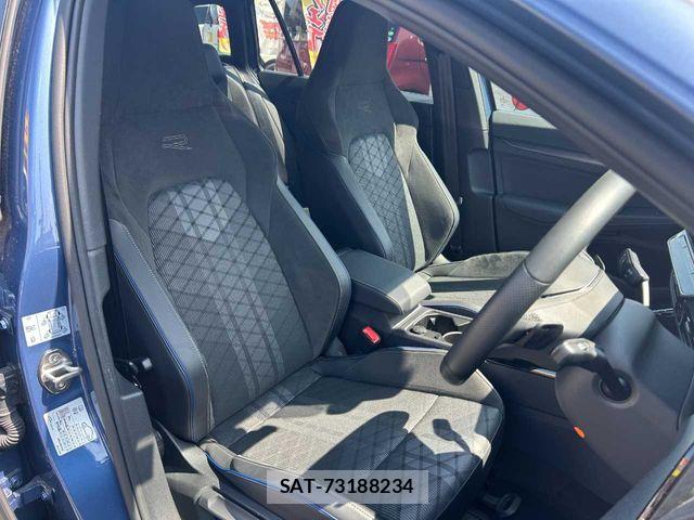 VolksWagen GOLF VARIANT 2025-01 5882796-21