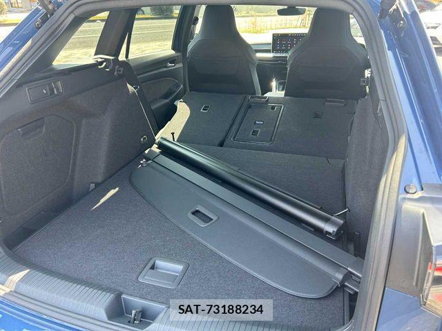 VolksWagen GOLF VARIANT 2025-01 5882796-27