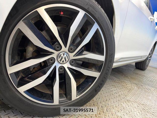 VolksWagen GOLF VARIANT 2019-02 6023103-11