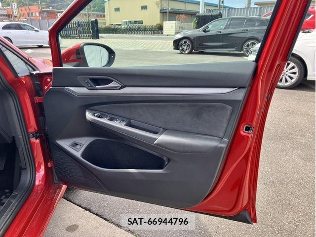 VolksWagen GOLF VARIANT 2025-03 6615703-10