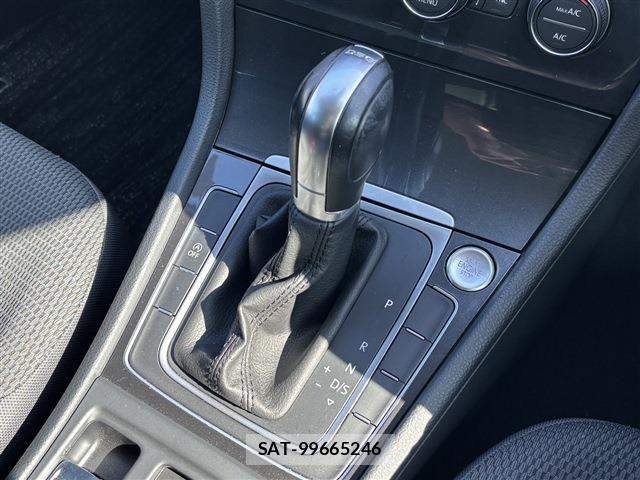 VolksWagen GOLF VARIANT 2018-02 6642864-19